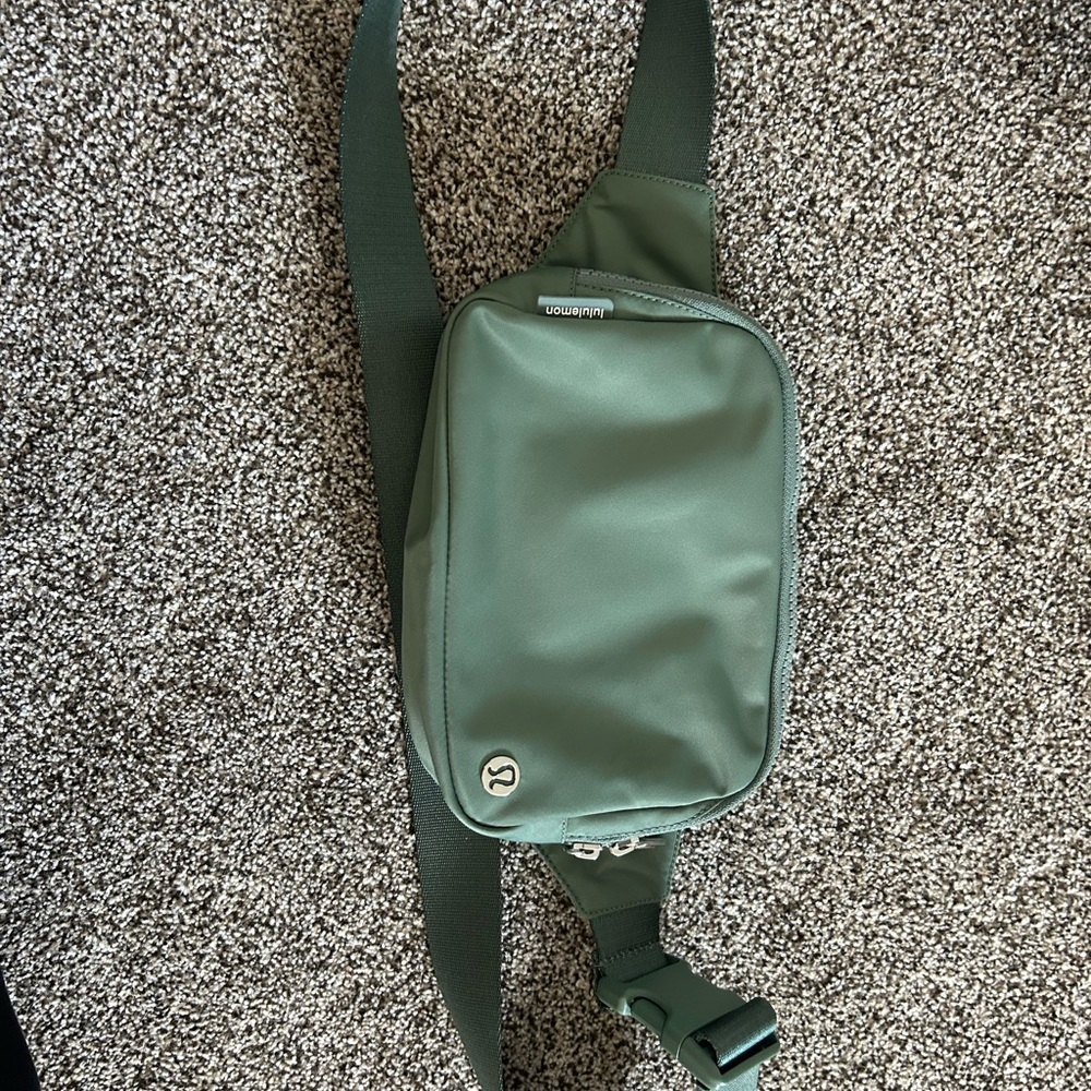 lululemon athletica Green Crossbody Bag